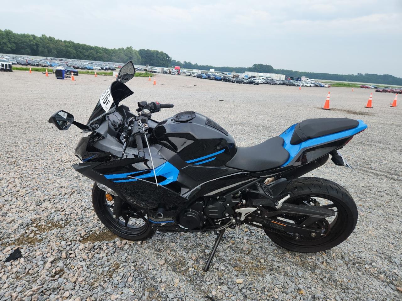 2021 Kawasaki Ex400 - Фото 3