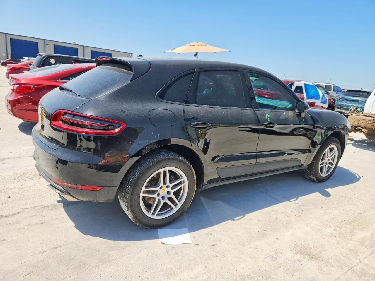 2018 Porsche Macan - Image 3