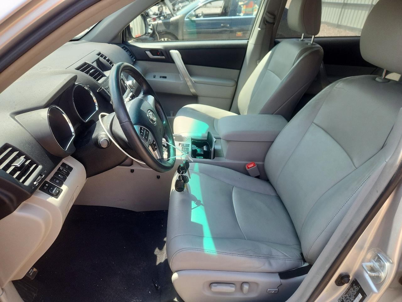 2012 Toyota Highlander Se - Фото 7