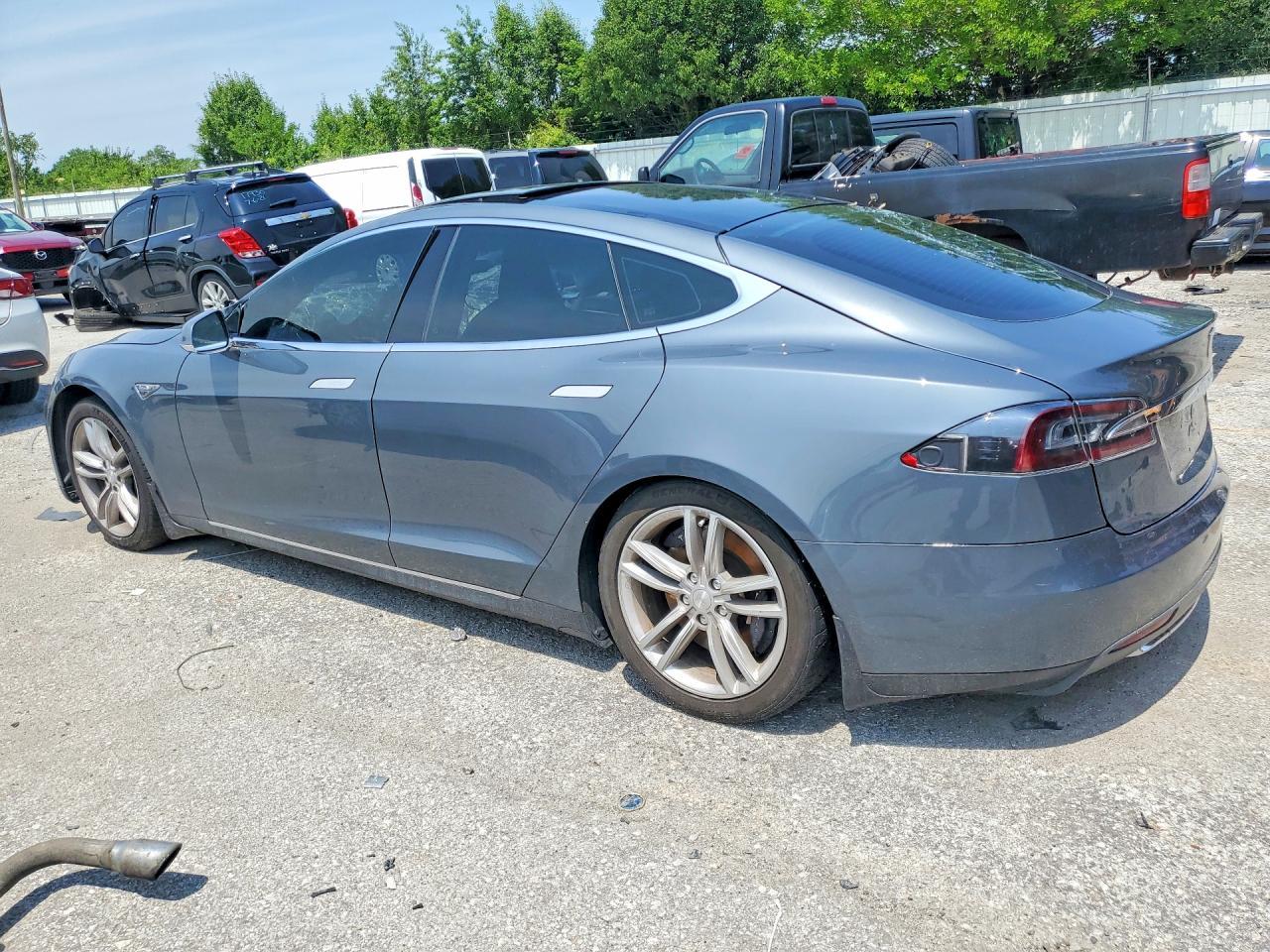 2013 Tesla Model S - Image 2
