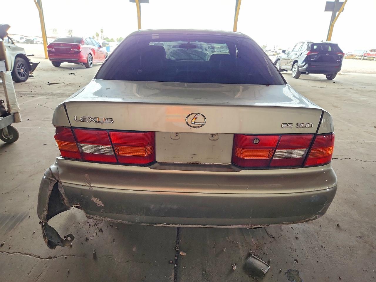 1998 Lexus Es 300 - Image 6