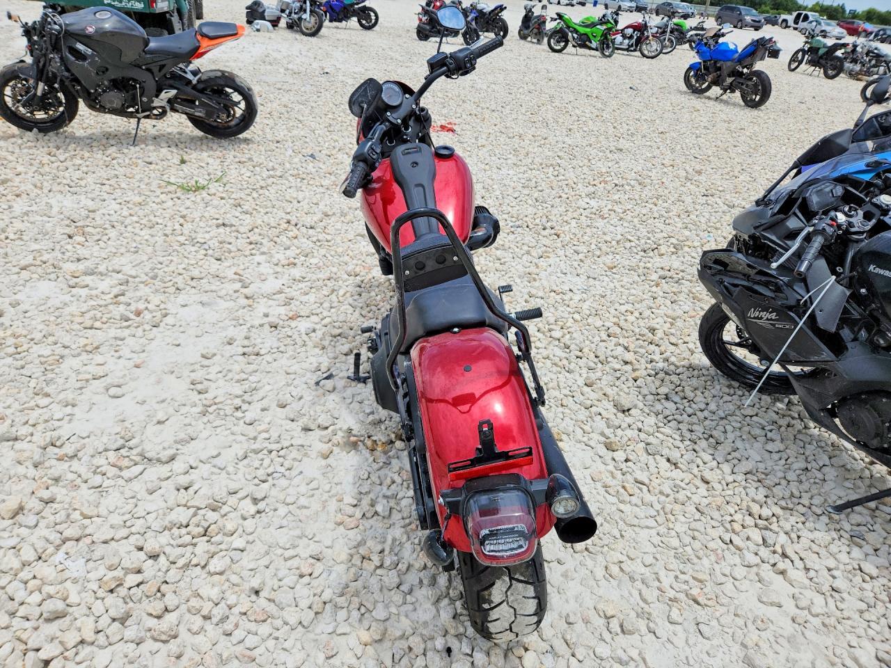 2025 Harley-Davidson Fxlrs - Image 4