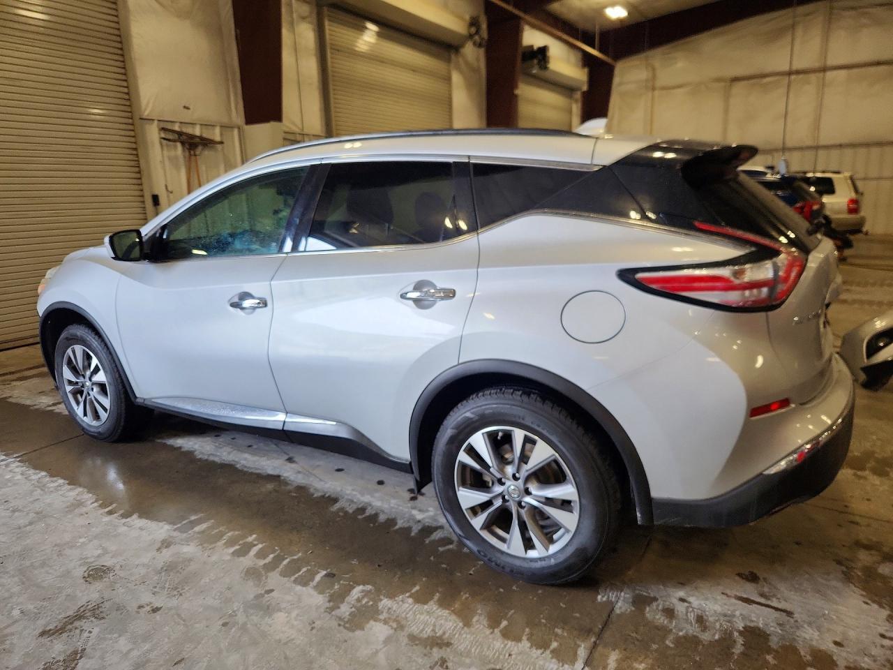 2017 Nissan Murano Sv - Image 2