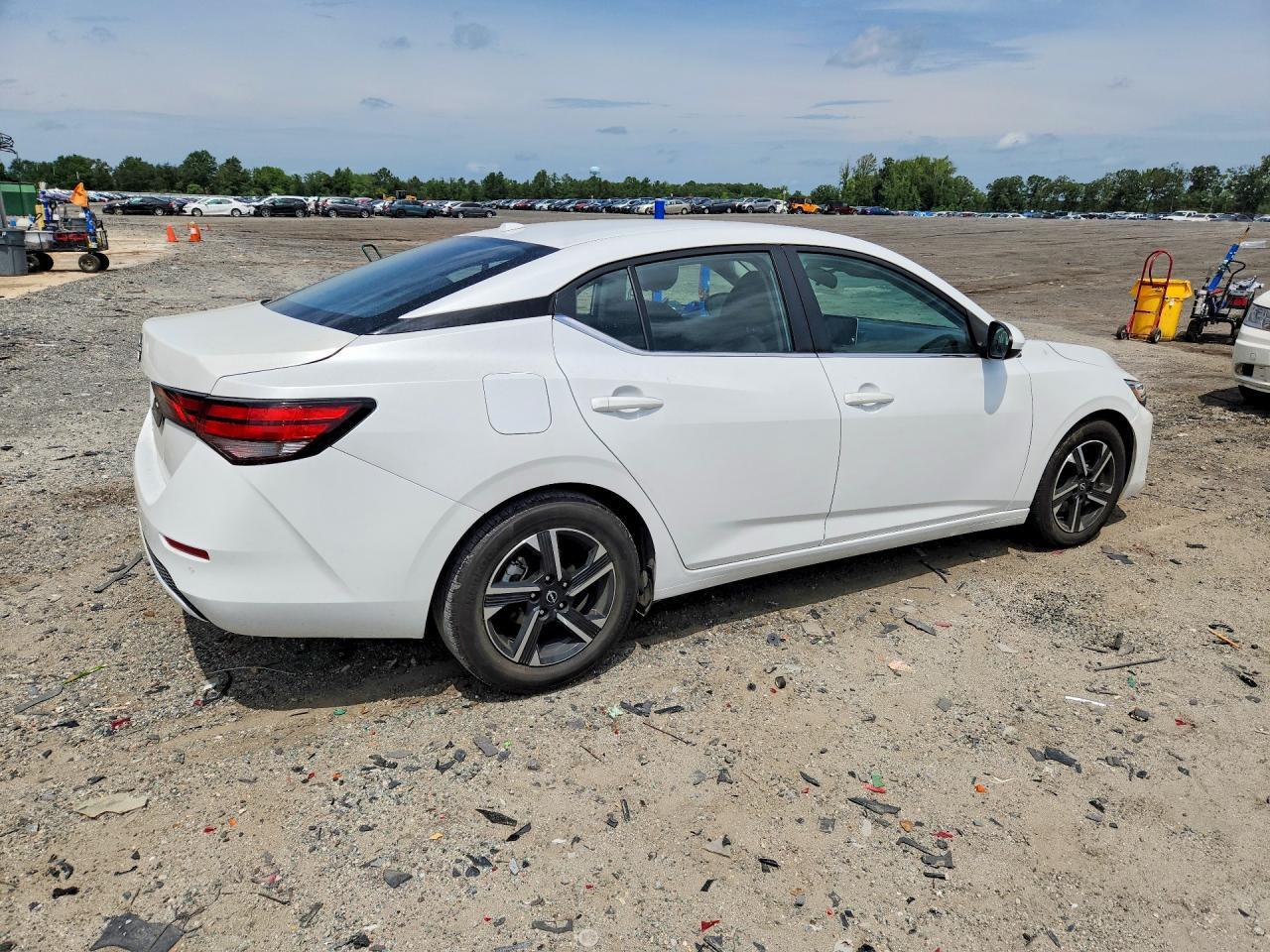 2025 Nissan Sentra Sv - Фото 3