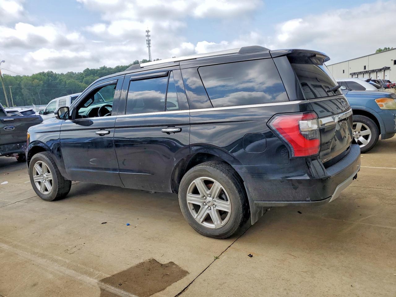 2018 Ford Expedition Limited - Фото 2