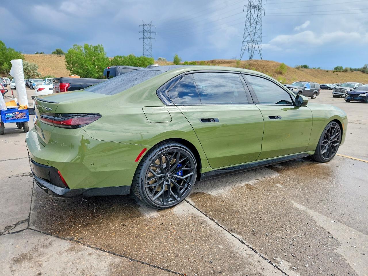 2024 BMW 760 Xi - Image 3