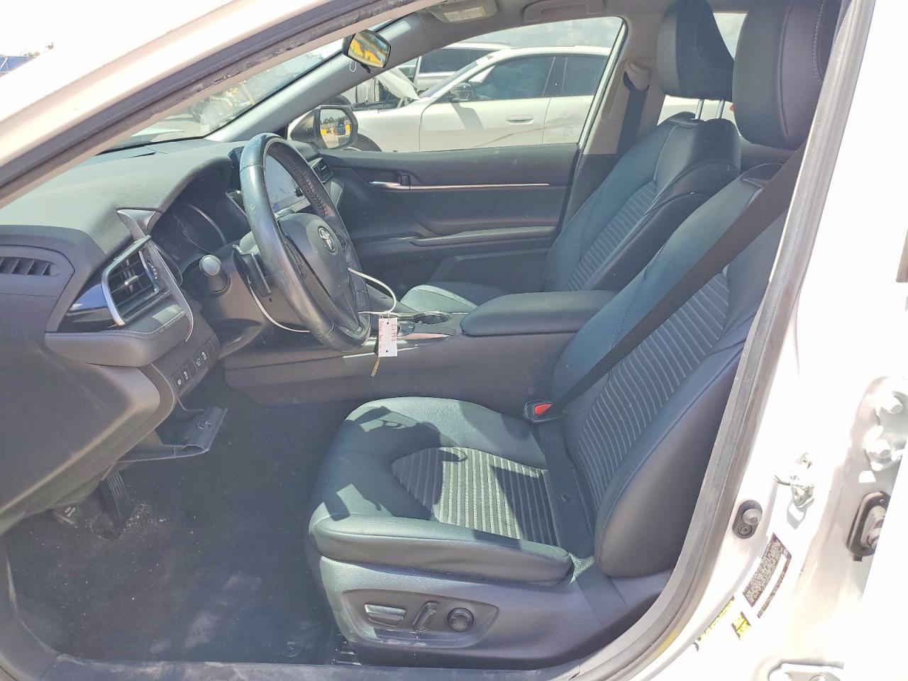 2021 Toyota Camry Se - Image 7