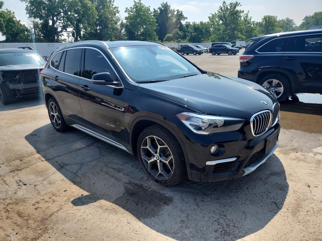 2016 BMW X1 xDrive28I - Фото 4