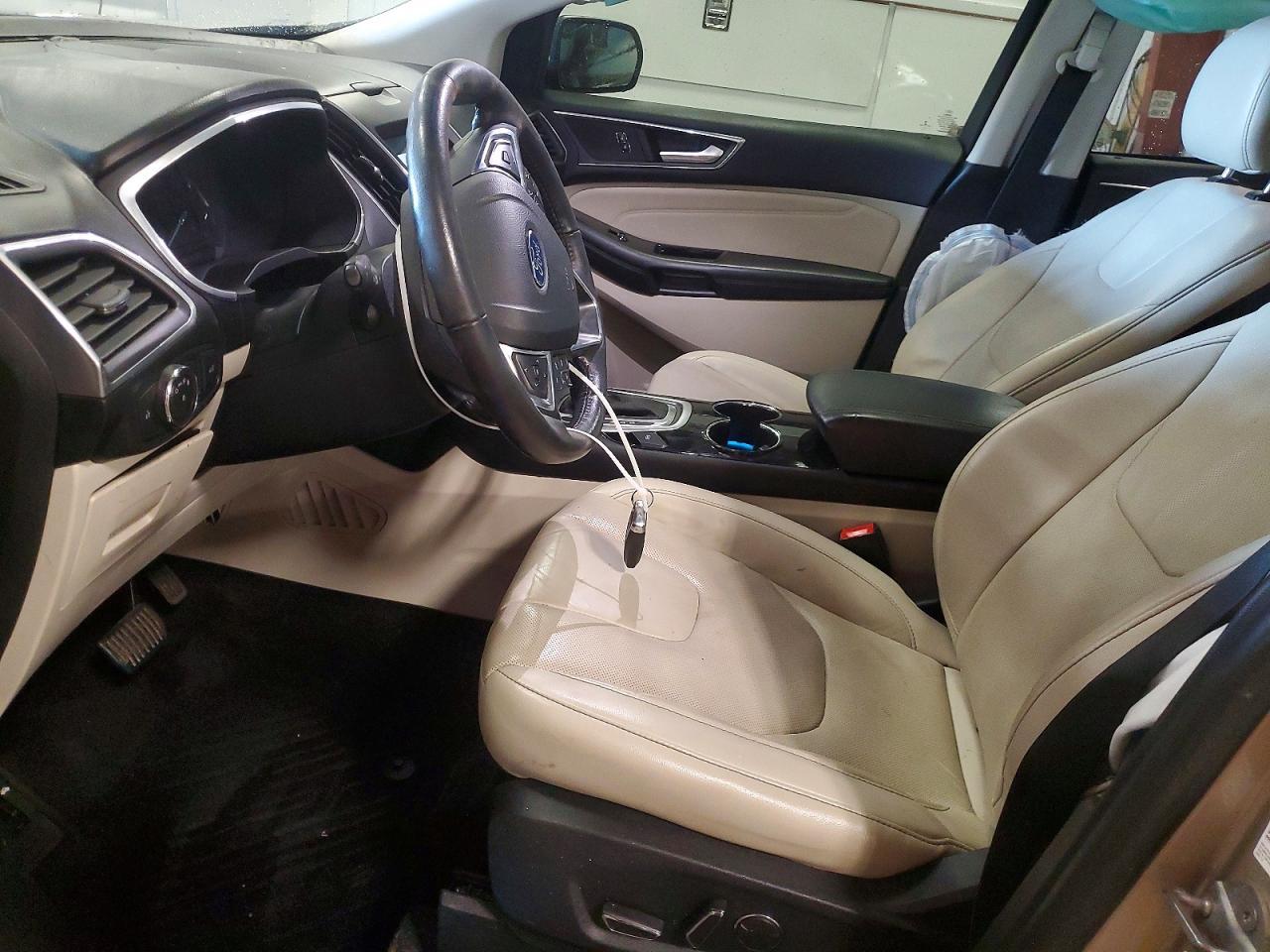 2017 Ford Edge Titanium - Image 7