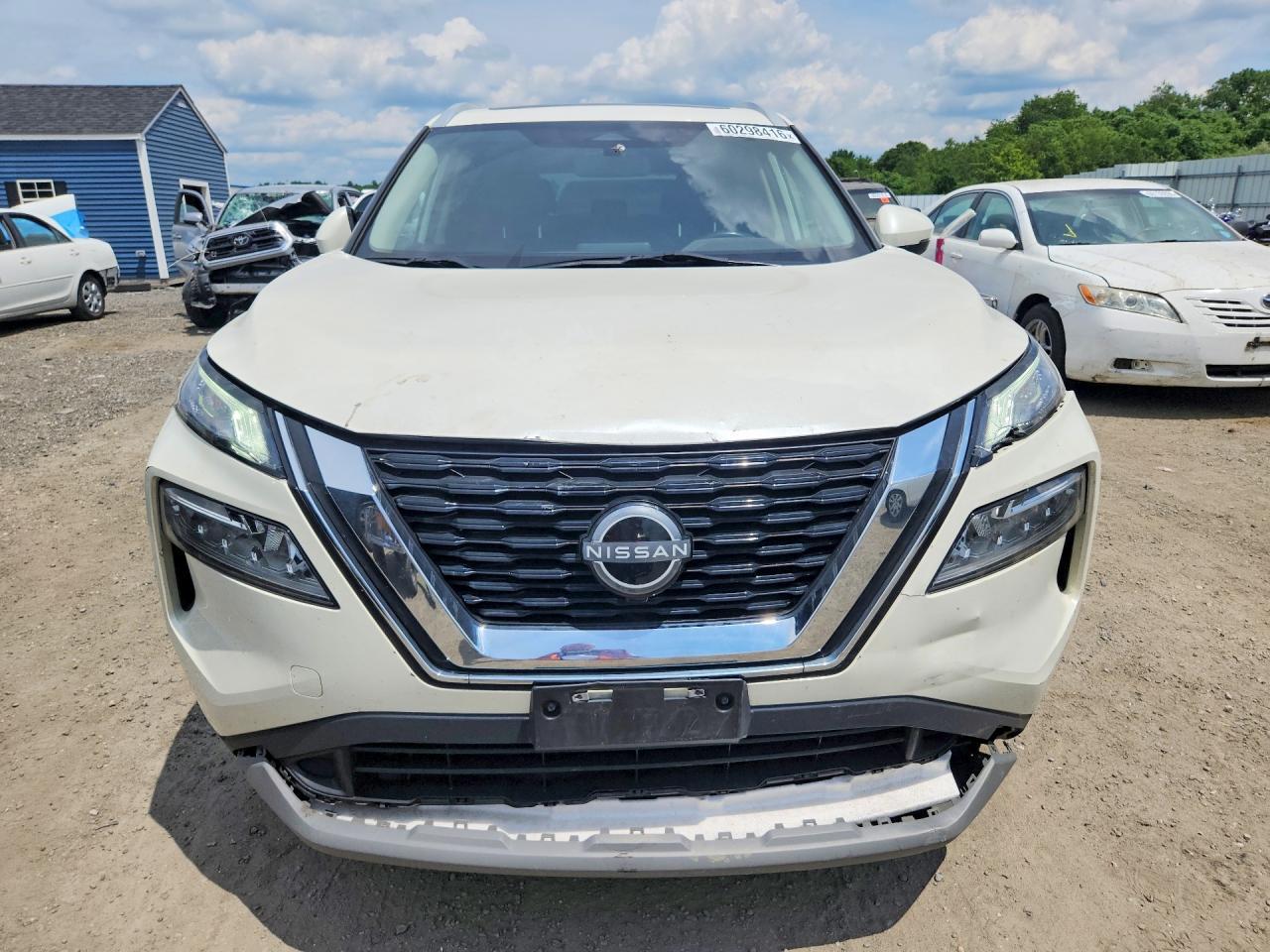 2022 Nissan Rogue Sv - Image 5