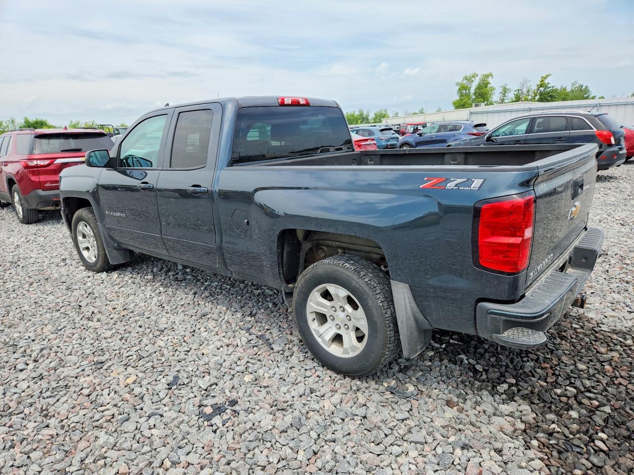 2018 Chevrolet Silverado K1500 Lt - Image 2