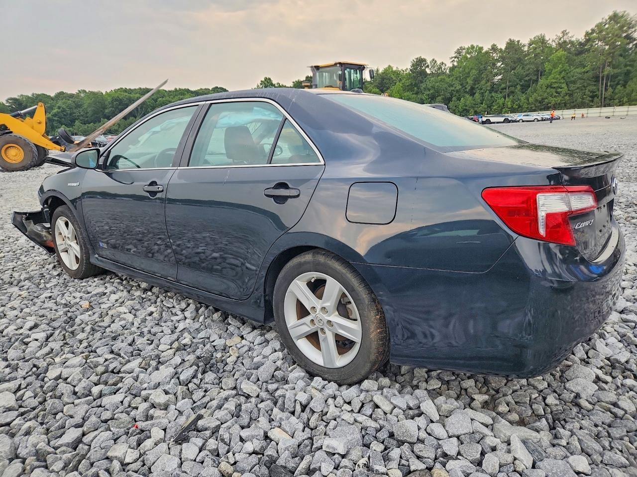 2014 Toyota Camry Hybrid Se - Фото 2