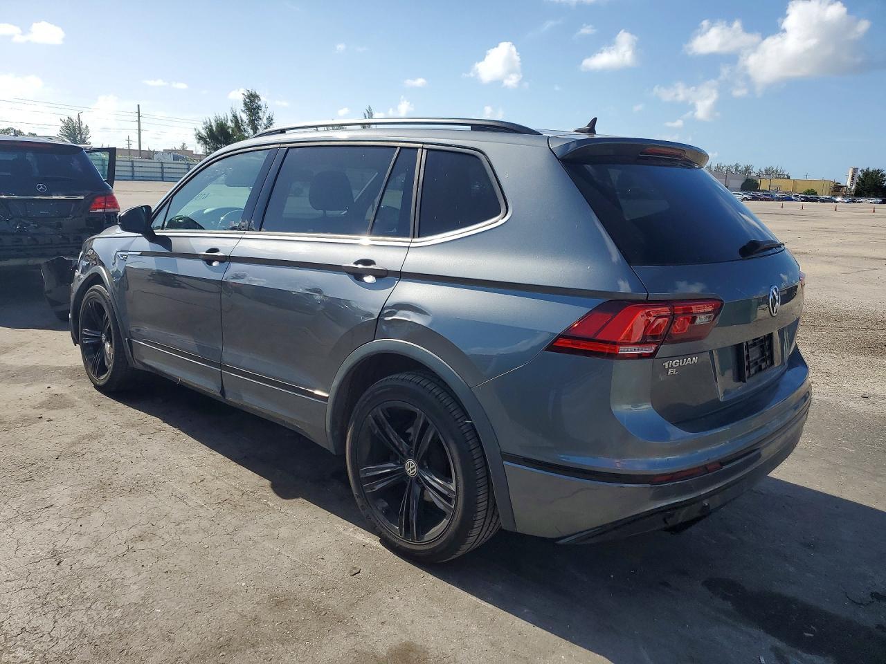 2019 Volkswagen Tiguan Se - Фото 2
