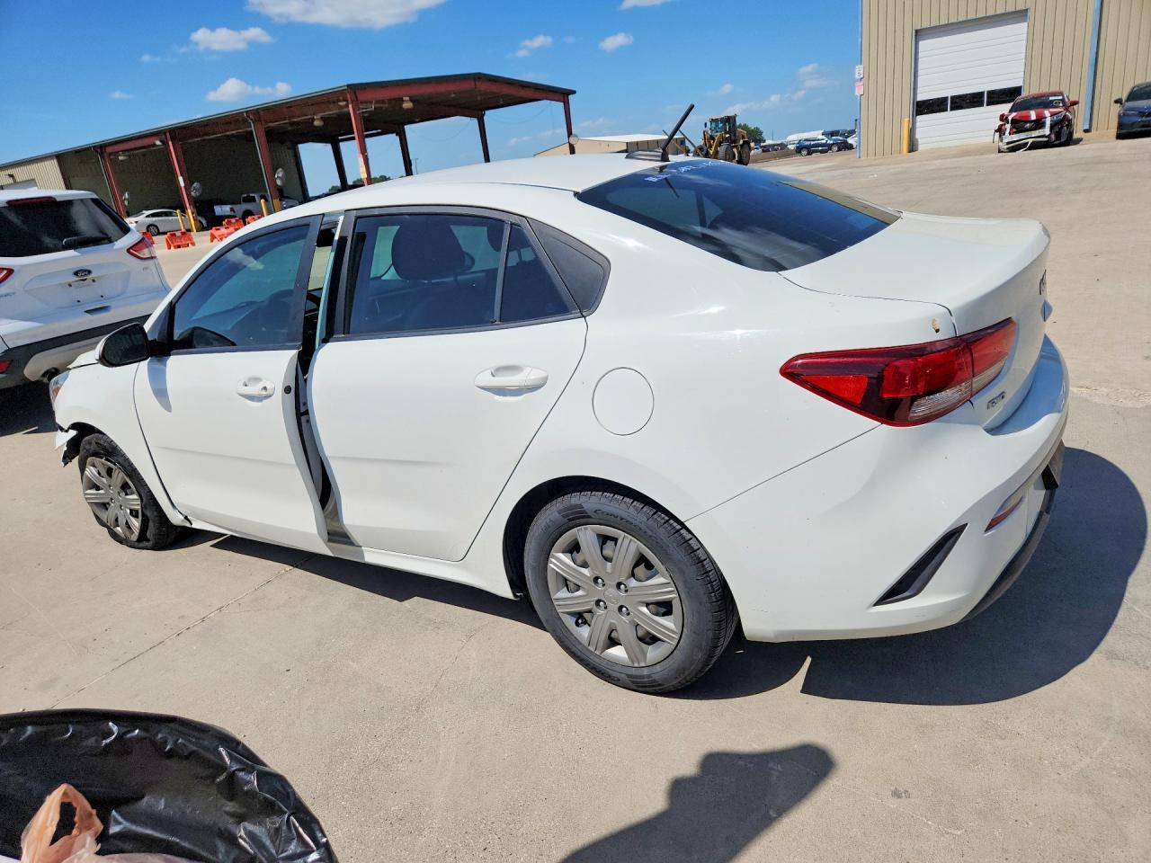 2022 Kia Rio Lx - Фото 2