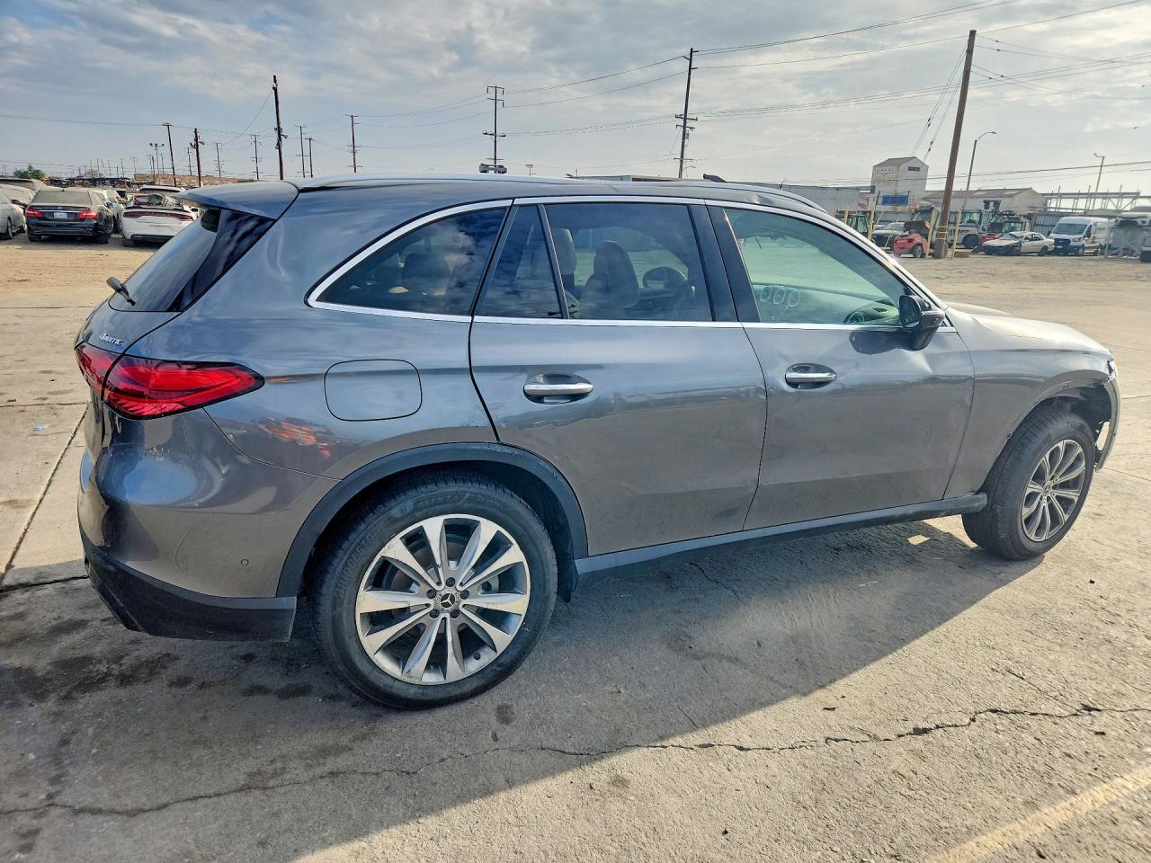 2023 Mercedes-Benz Glc 300 4Matic - Фото 3