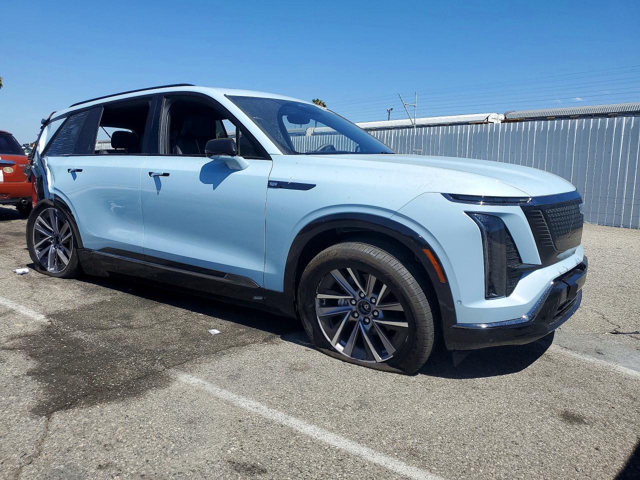 2026 Cadillac Vistiq Sport - Image 4