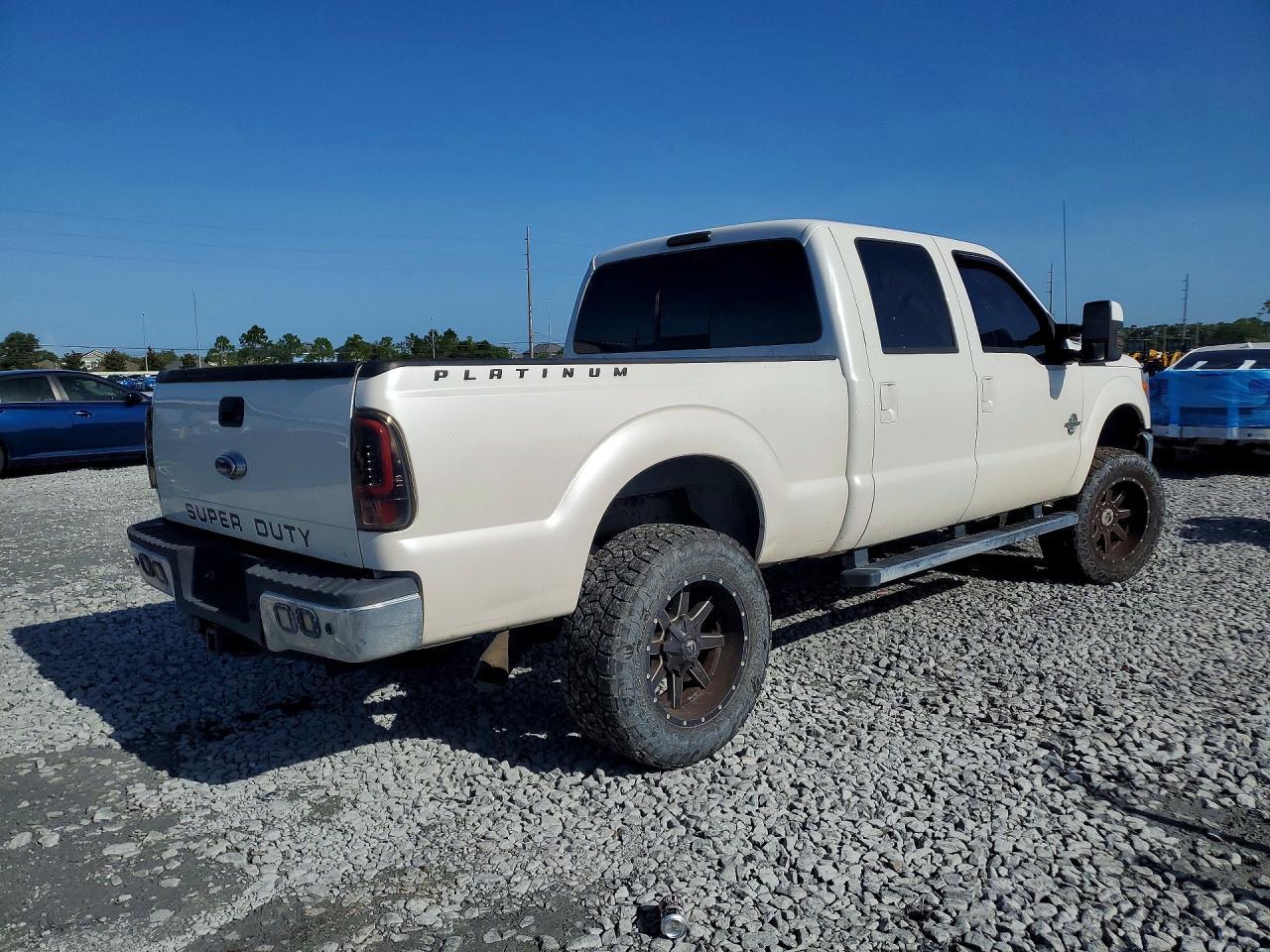 2016 Ford F250 Super Duty - Image 3