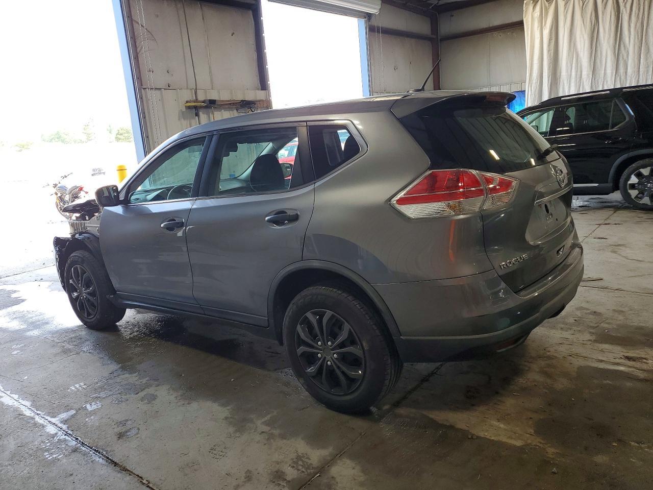 2016 Nissan Rogue S - Фото 2