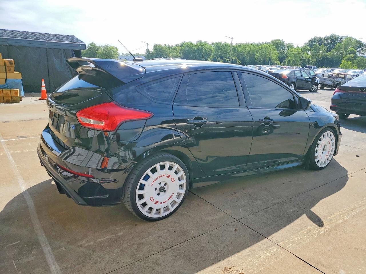2017 Ford Focus Rs - Фото 3