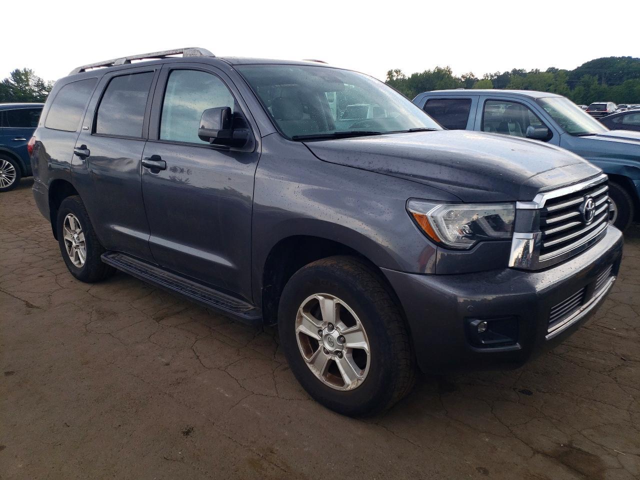 2018 Toyota Sequoia Sr5 - Фото 4