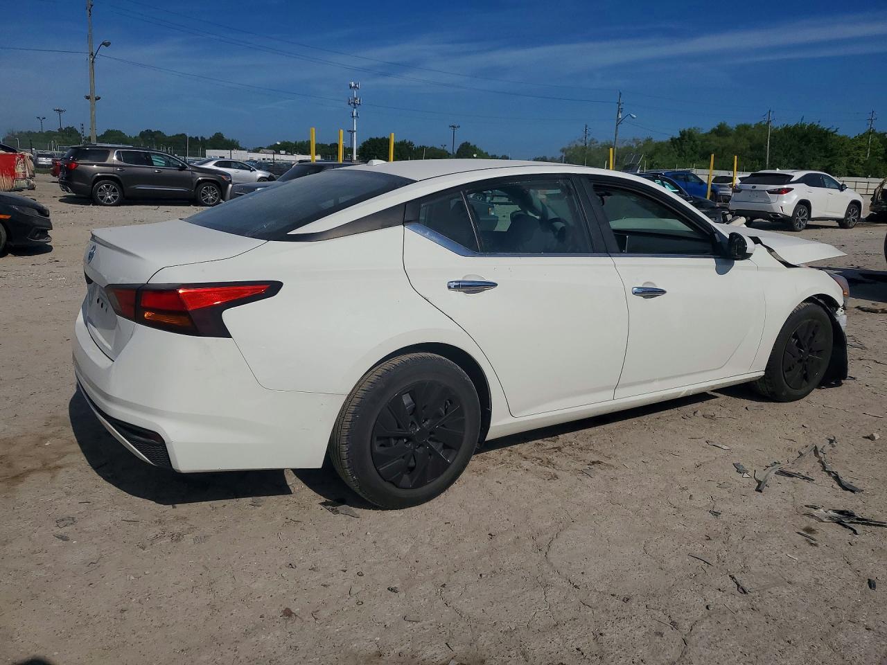 2019 Nissan Altima S - Image 3