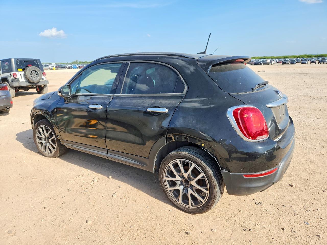 2018 Fiat 500X Trekking - Image 2