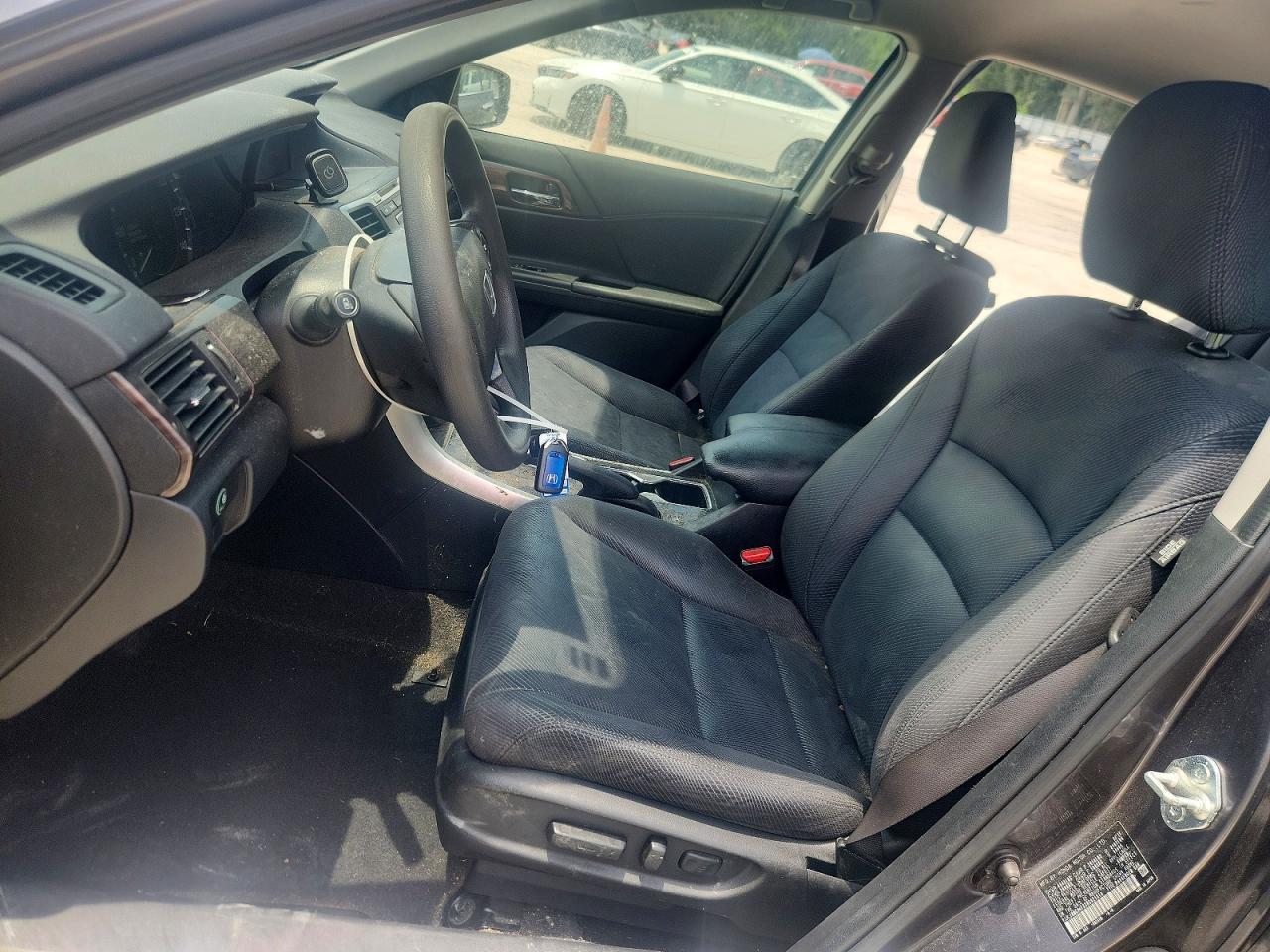 2017 Honda Accord Hybrid - Image 7