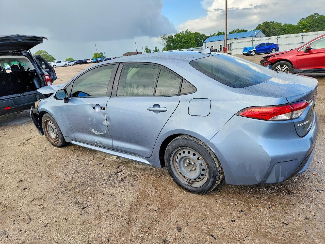 2021 Toyota Corolla Le - Фото 2