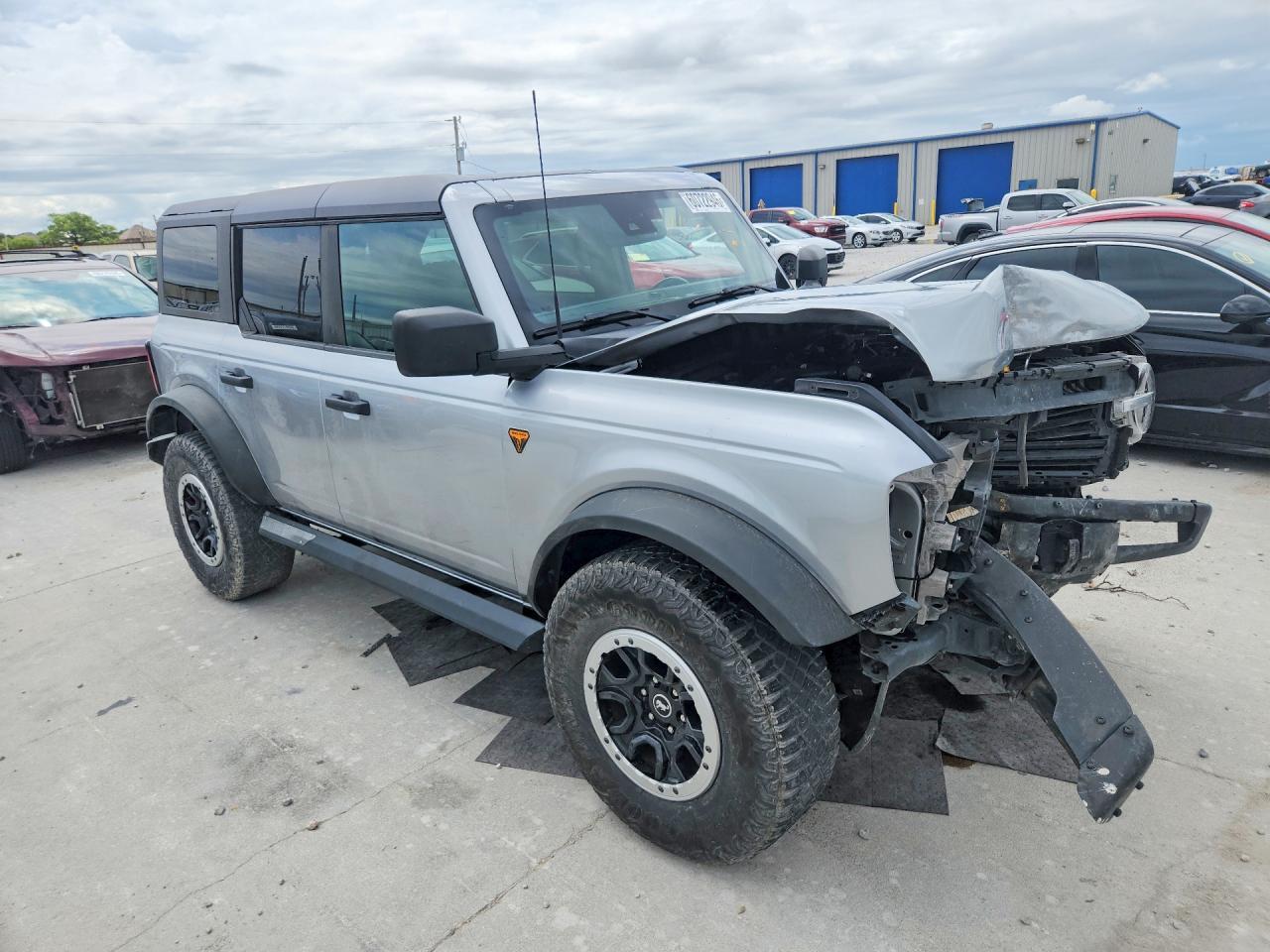 2021 Ford Bronco Base - Image 4