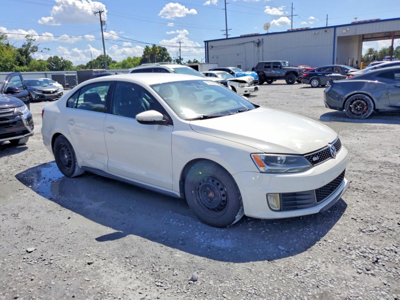 2013 Volkswagen Jetta Gli - Image 4