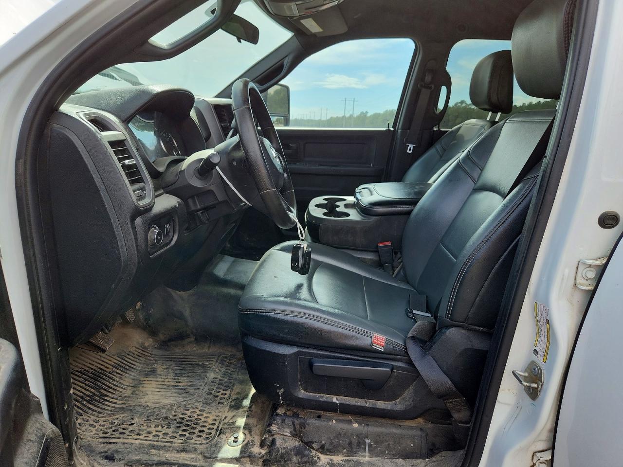 2023 Ram 2500 Tradesman - Фото 7