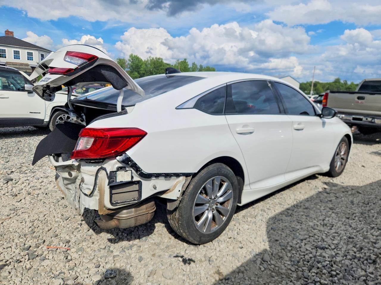 2022 Honda Accord Sport - Image 3