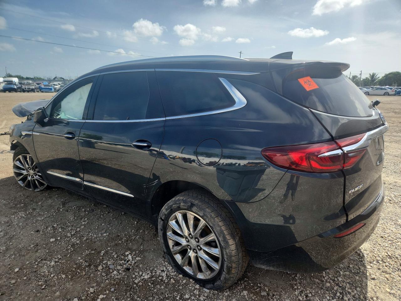 2018 Buick Enclave Premium - Фото 2