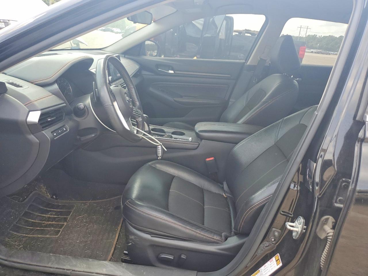 2022 Nissan Altima Sr - Image 7