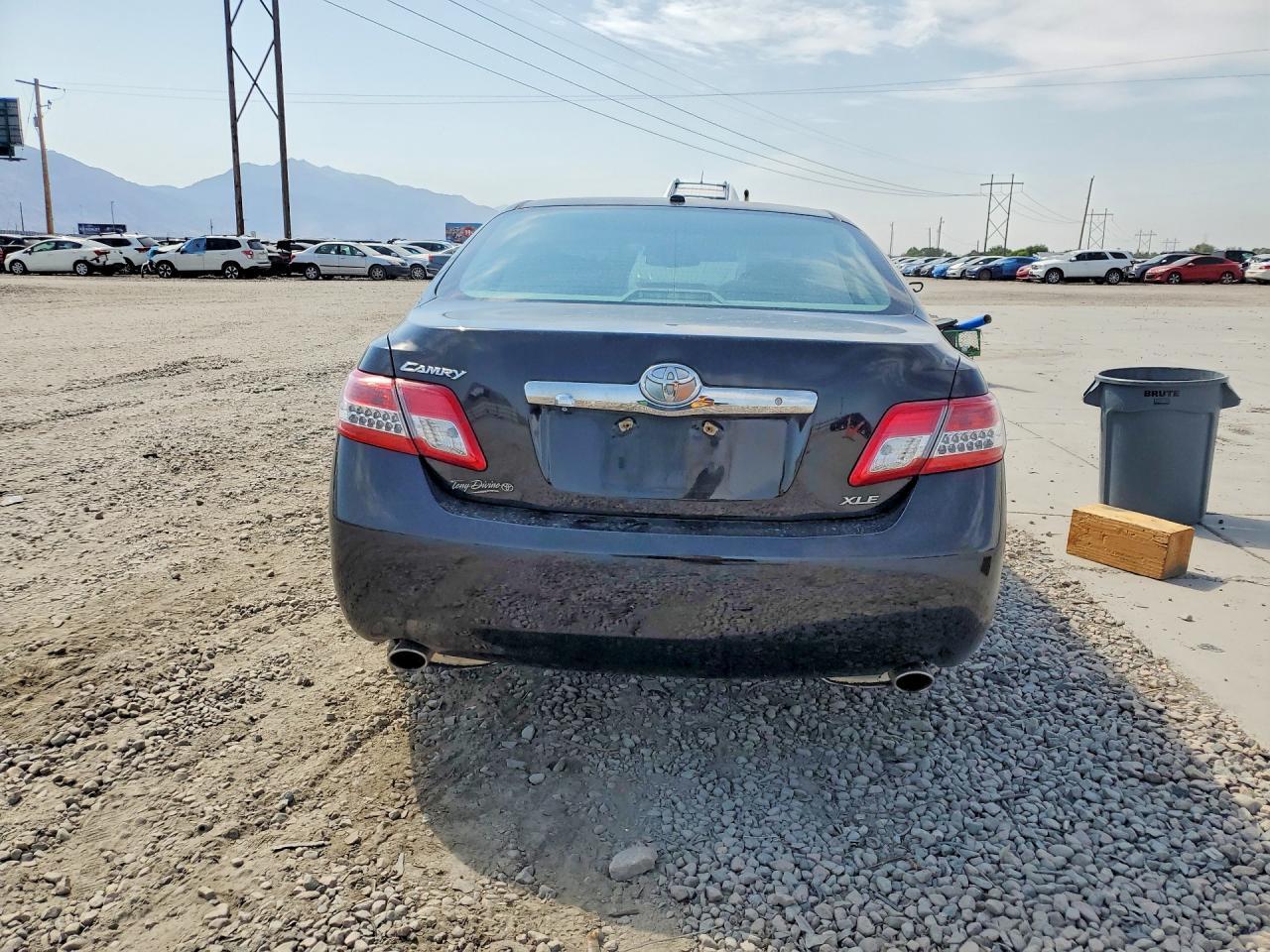 2011 Toyota Camry Xle V6 - Фото 6