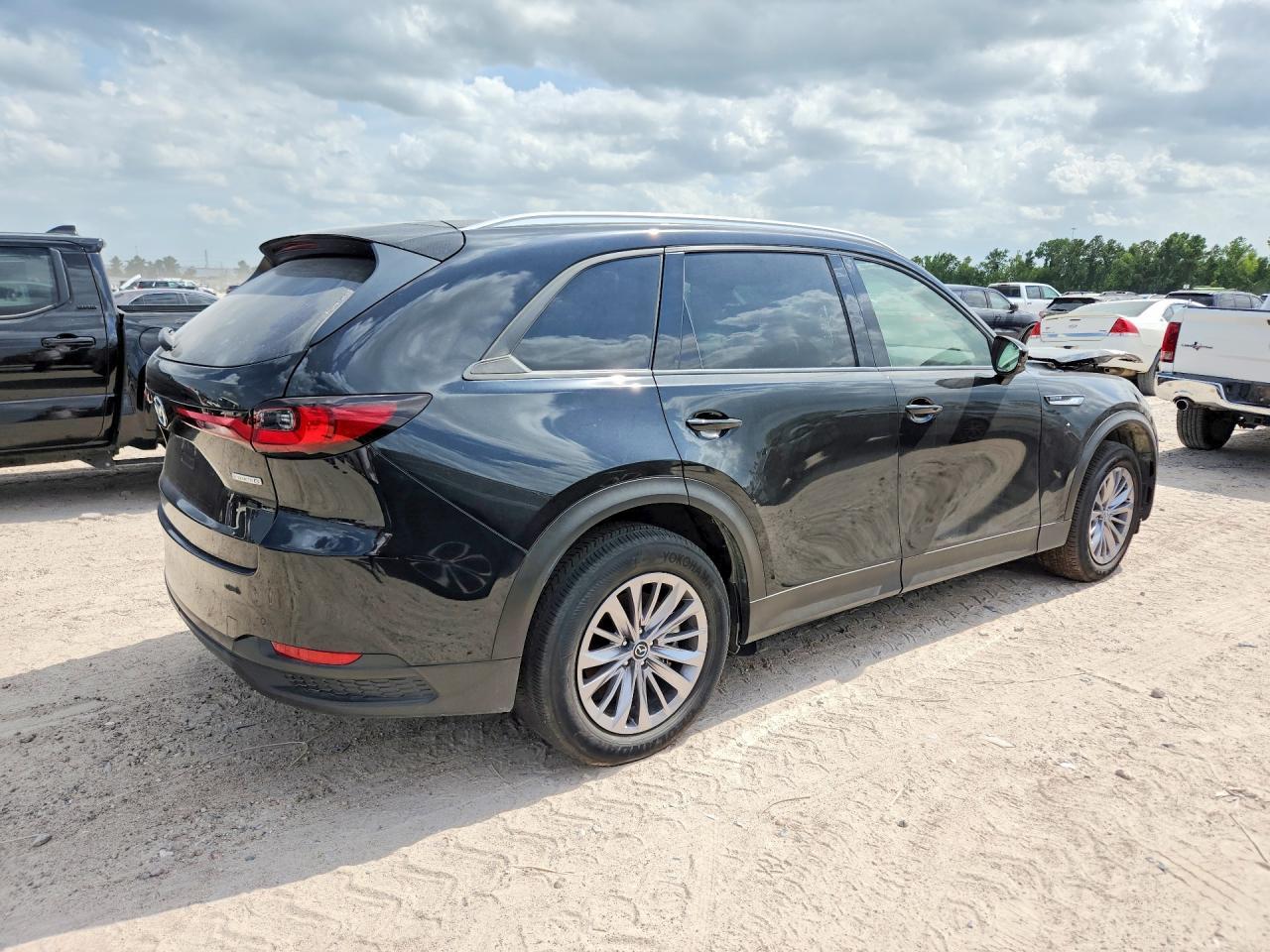 2025 Mazda Cx-90 Preferred - Image 3