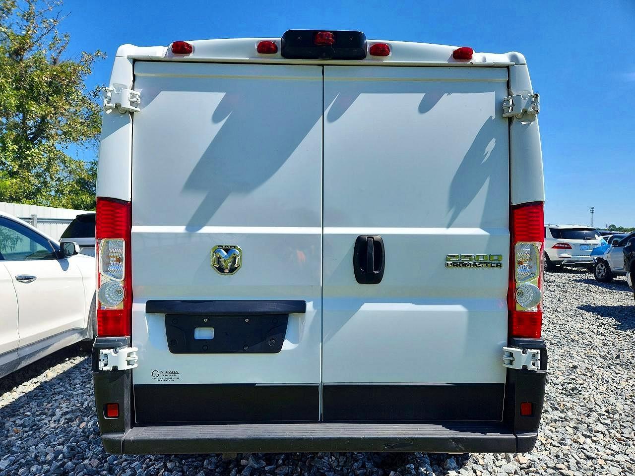 2025 Ram Promaster 2500 Delivery Van - Фото 6