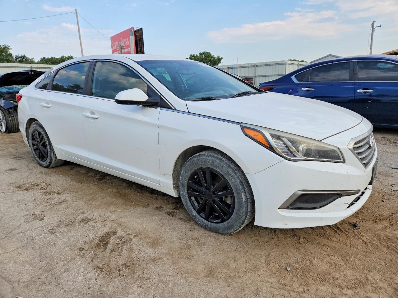 2016 Hyundai Sonata Se - Image 4