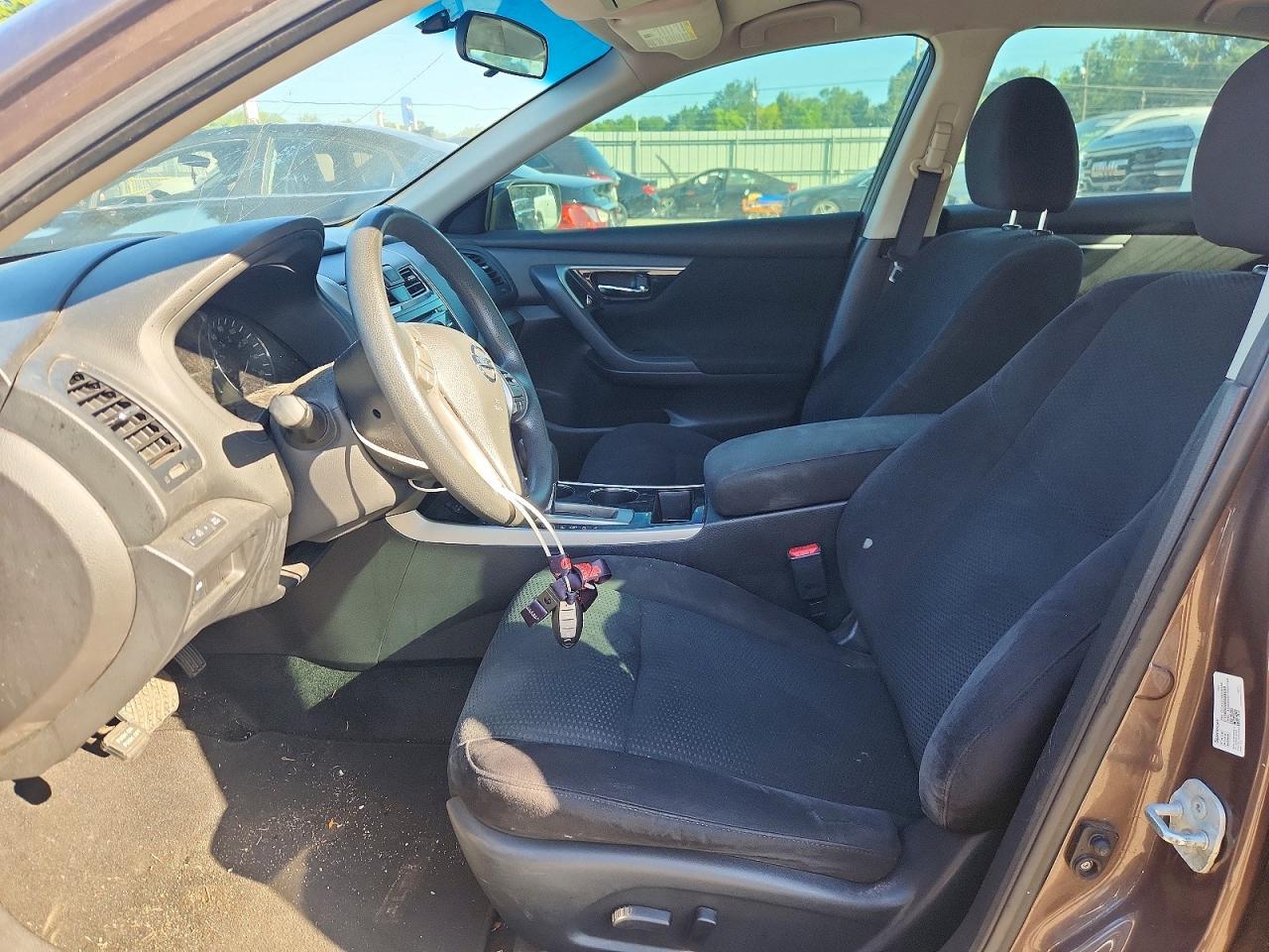 2014 Nissan Altima 2.5 S - Image 7
