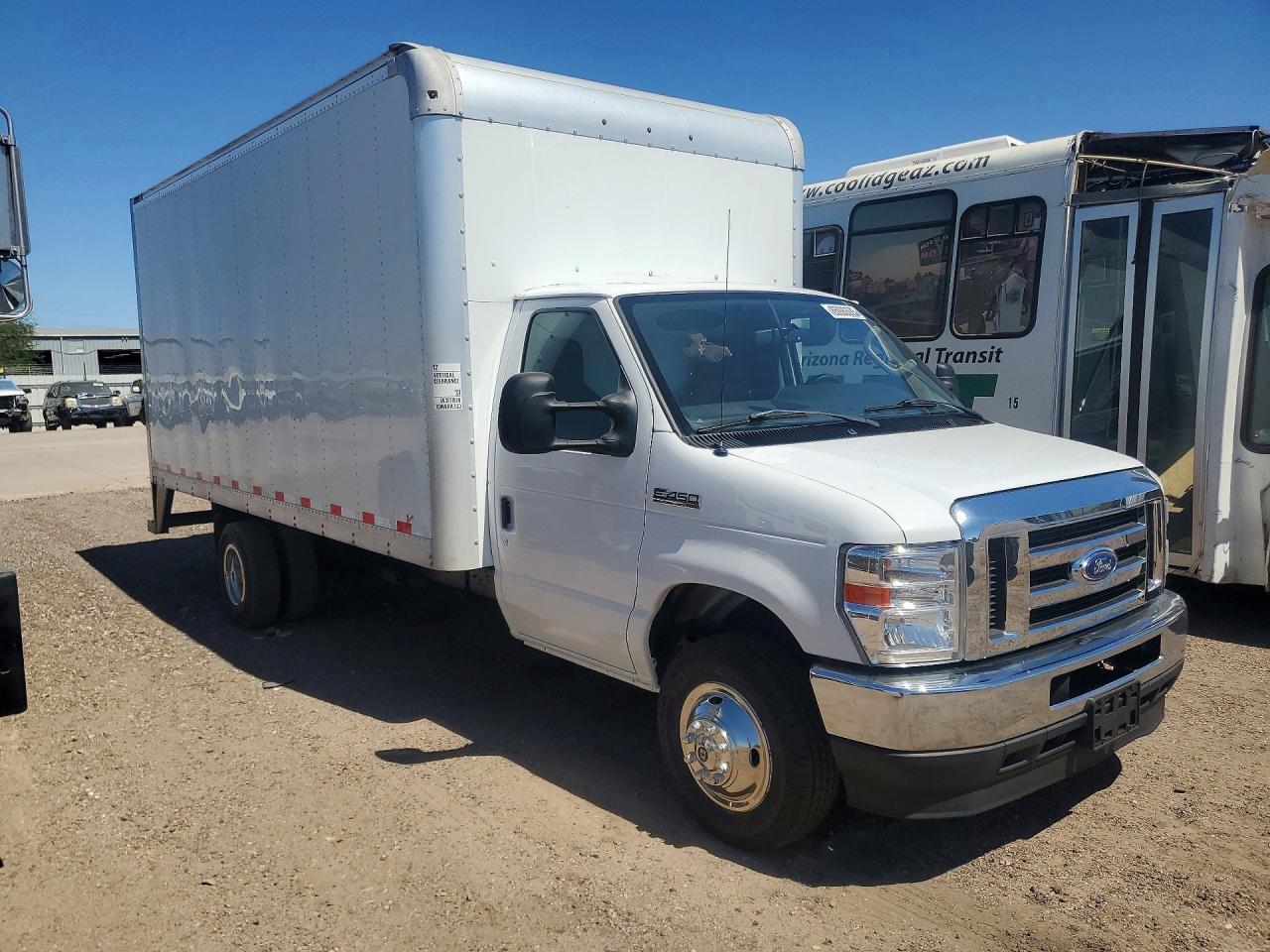 2022 Ford Econoline E450 Super Duty Cutaway Van - Фото 4