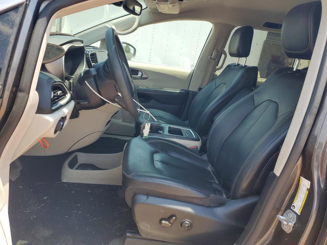 2022 Chrysler Pacifica Touring L - Фото 7