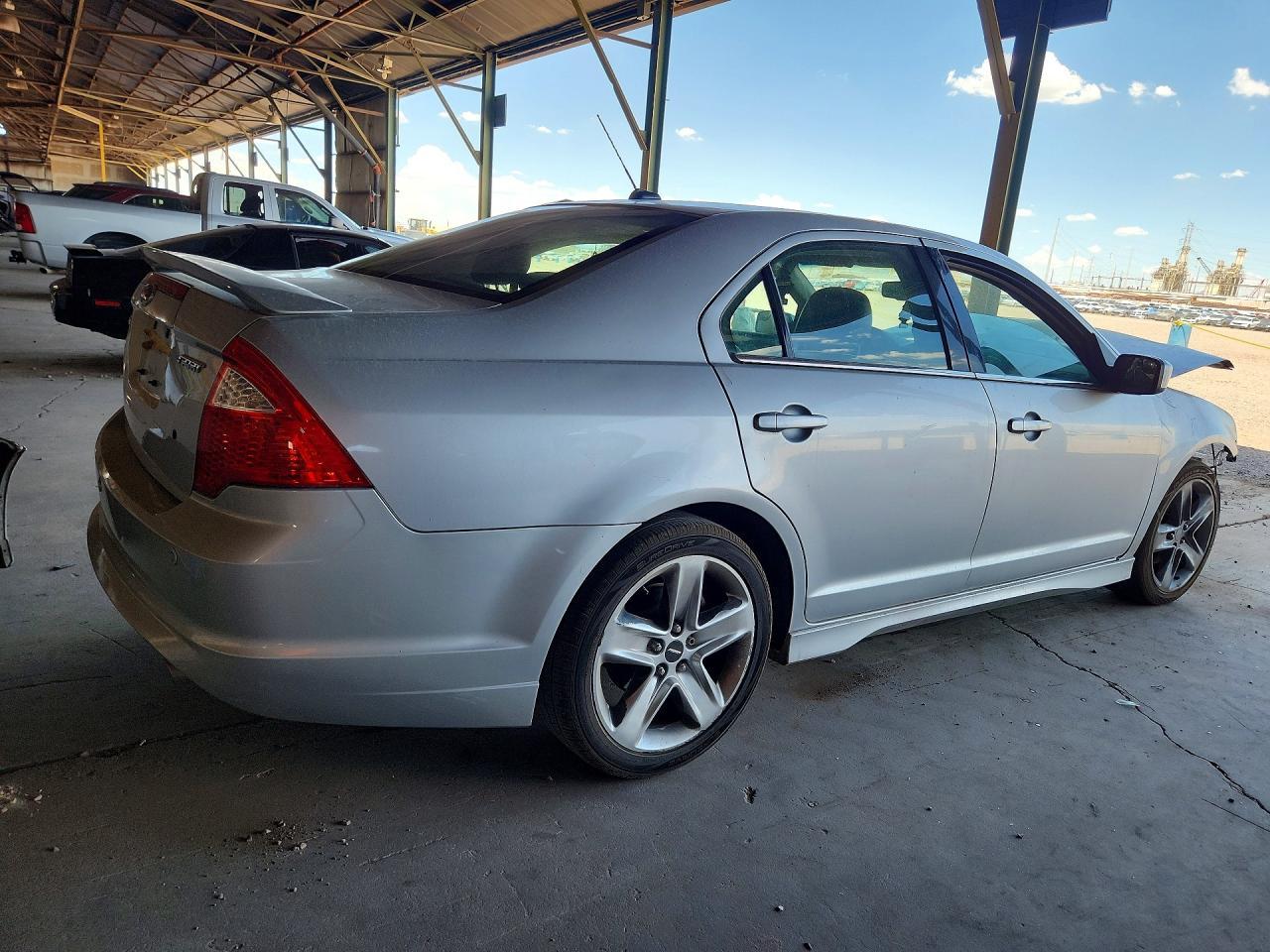 2011 Ford Fusion Sport - Фото 3