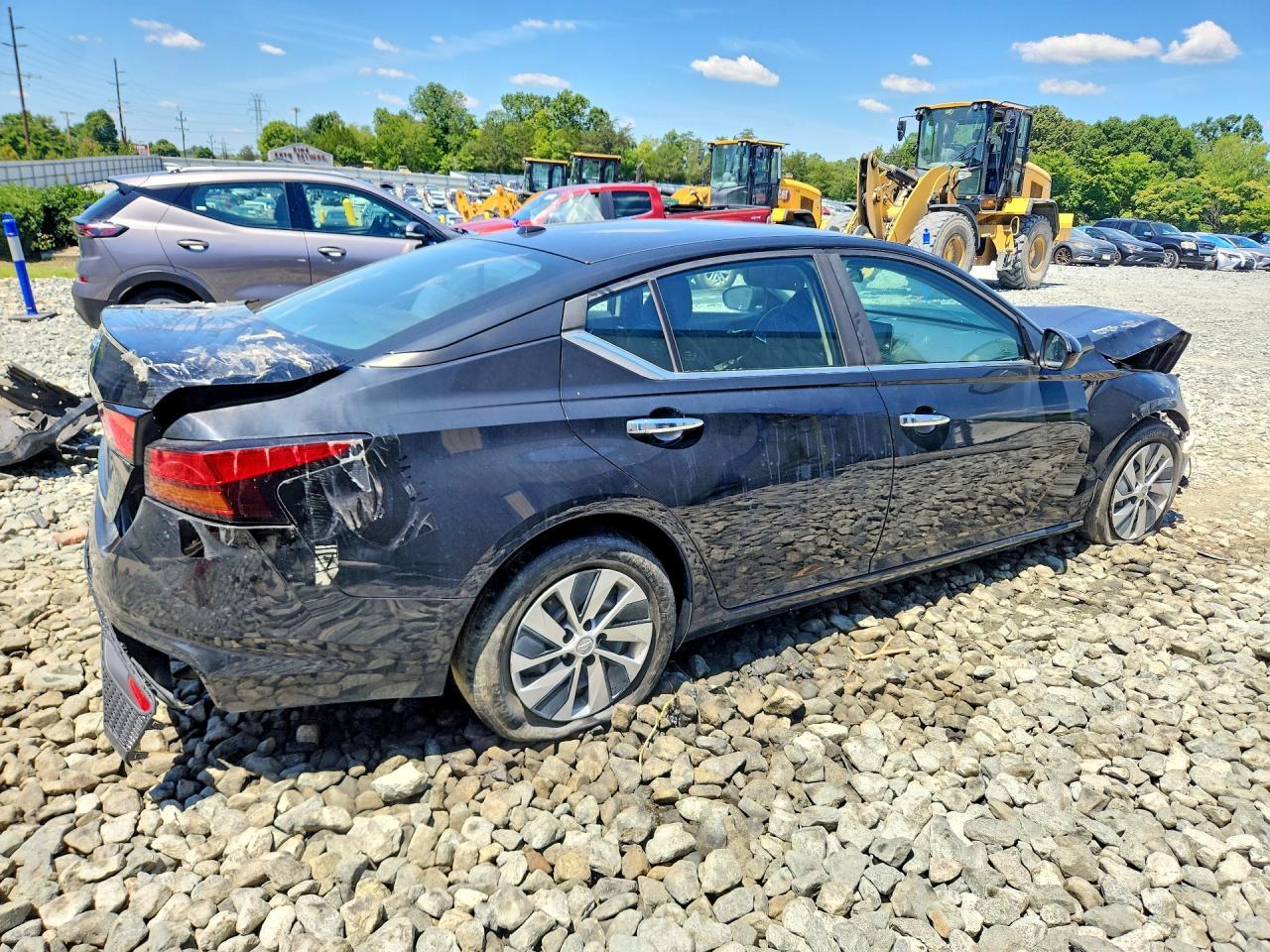 2020 Nissan Altima S - Фото 3