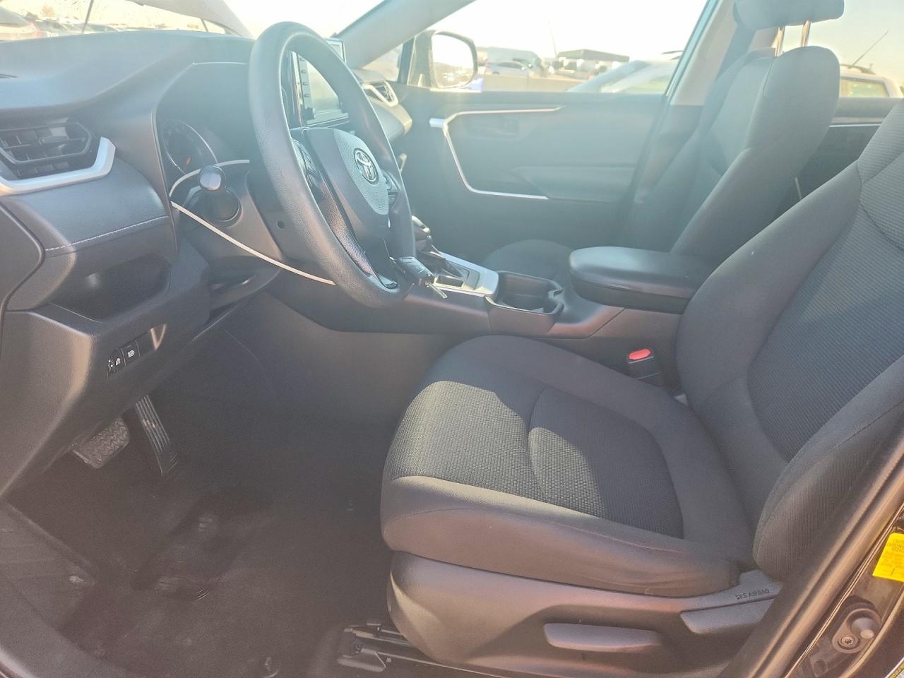 2020 Toyota Rav4 Le - Фото 7