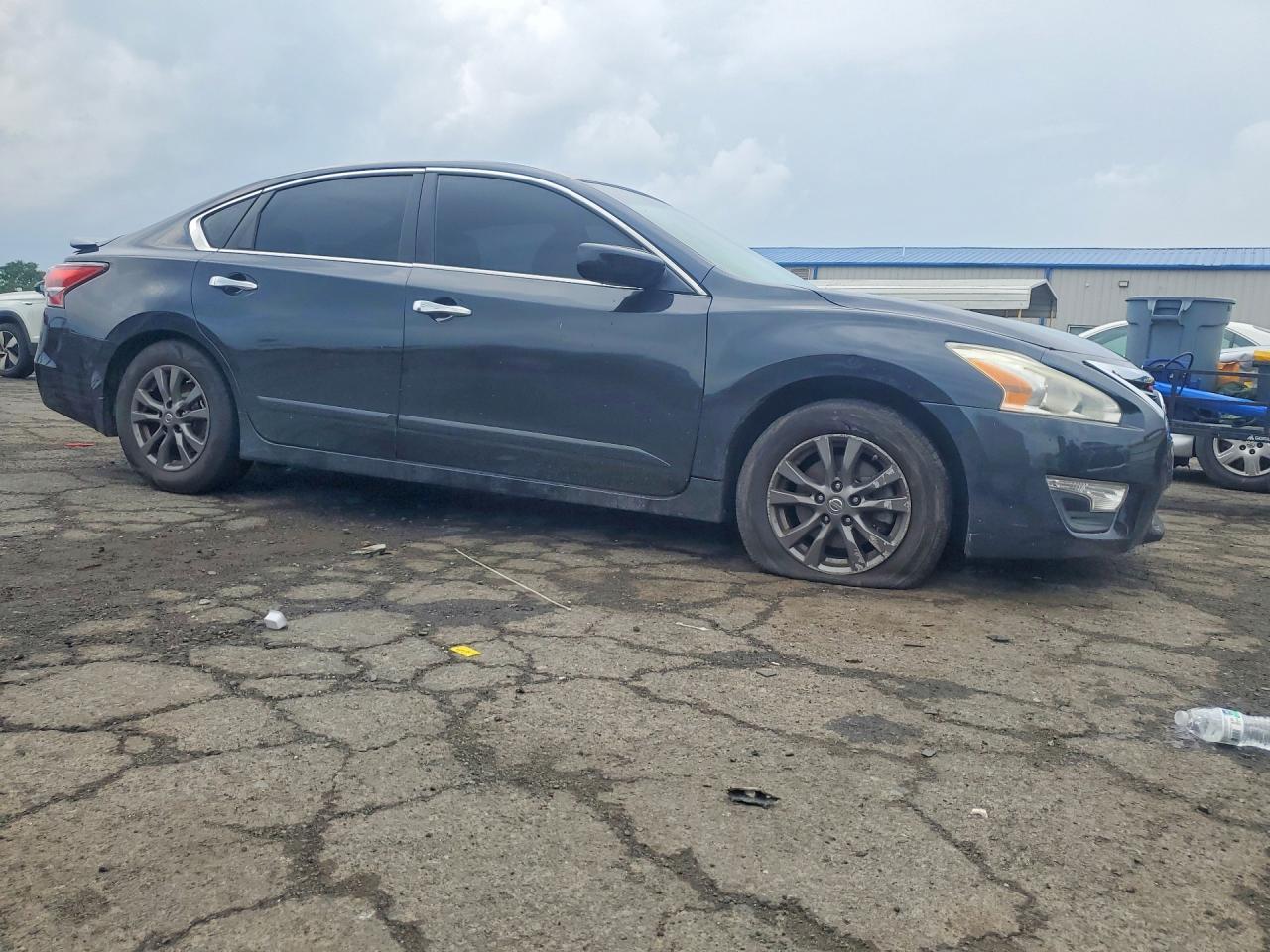 2015 Nissan Altima 2.5 S - Фото 4