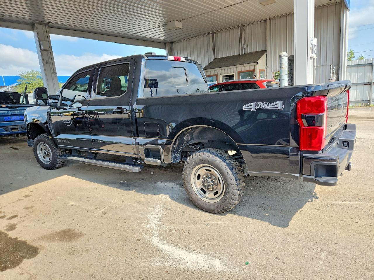 2024 Ford F250 Super Duty - Image 2
