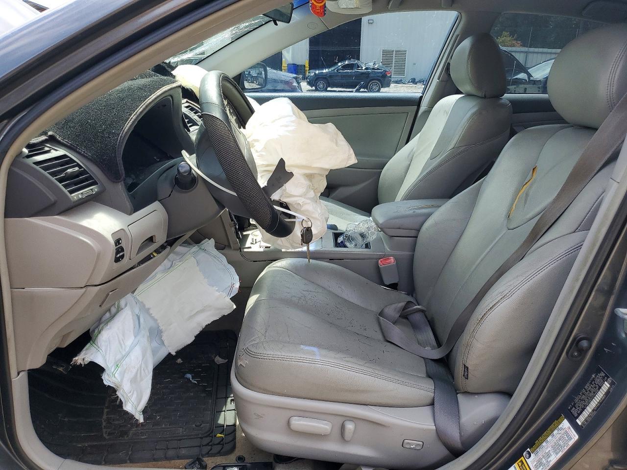 2007 Toyota Camry Le - Image 7