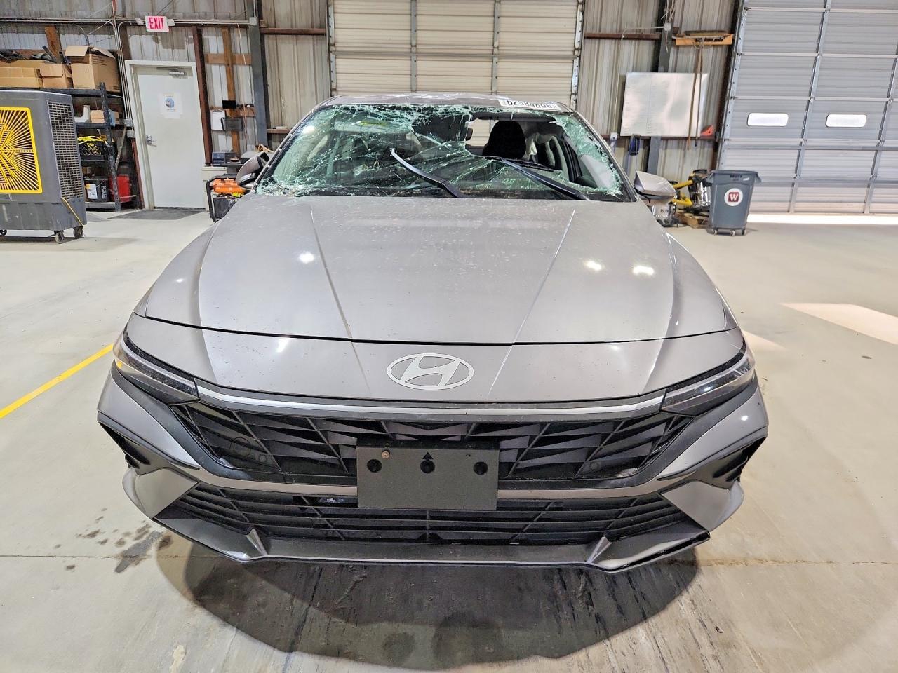 2024 Hyundai Elantra Sel - Image 5
