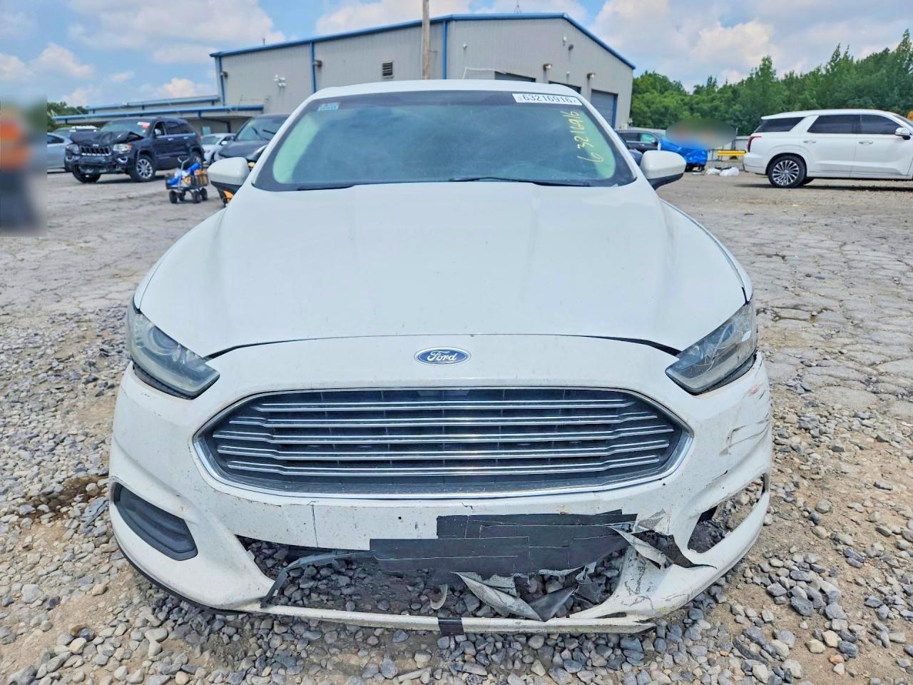 2016 Ford Fusion S - Image 5