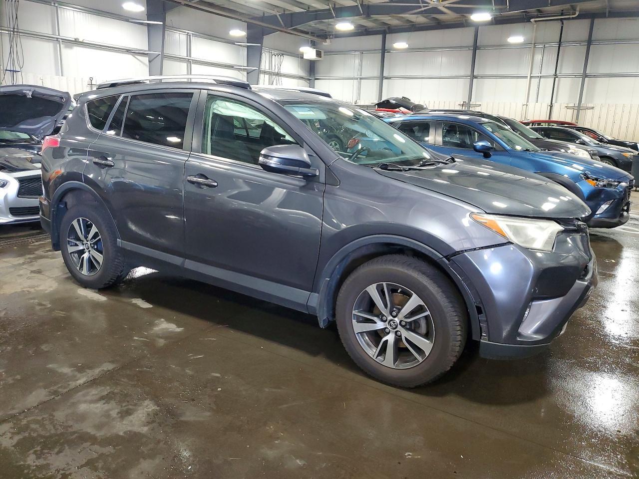 2018 Toyota Rav4 Xle - Image 4